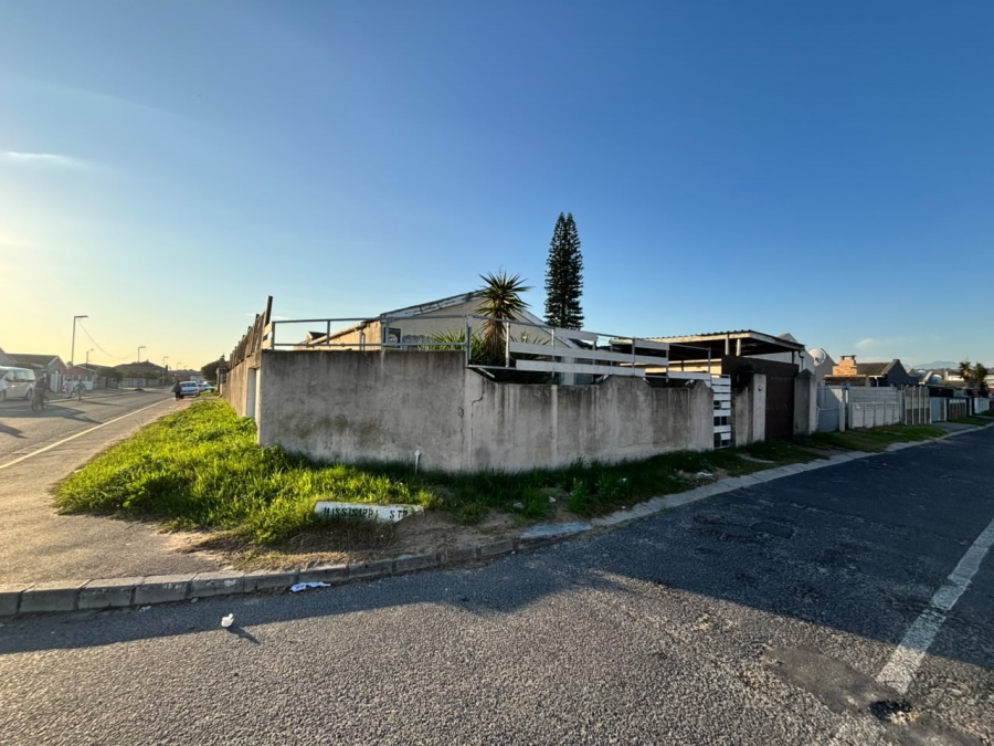 5 Bedroom Property for Sale in Russels Rest Western Cape